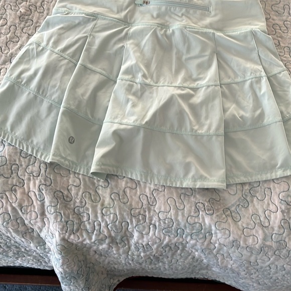 lululemon athletica Women's Light Blue Skirt - Picture 5 of 5